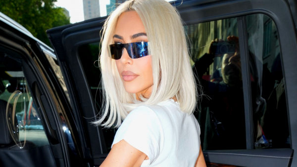 Read more about the article Kim Kardashian Just “Can’t Do Long Nails” Anymore